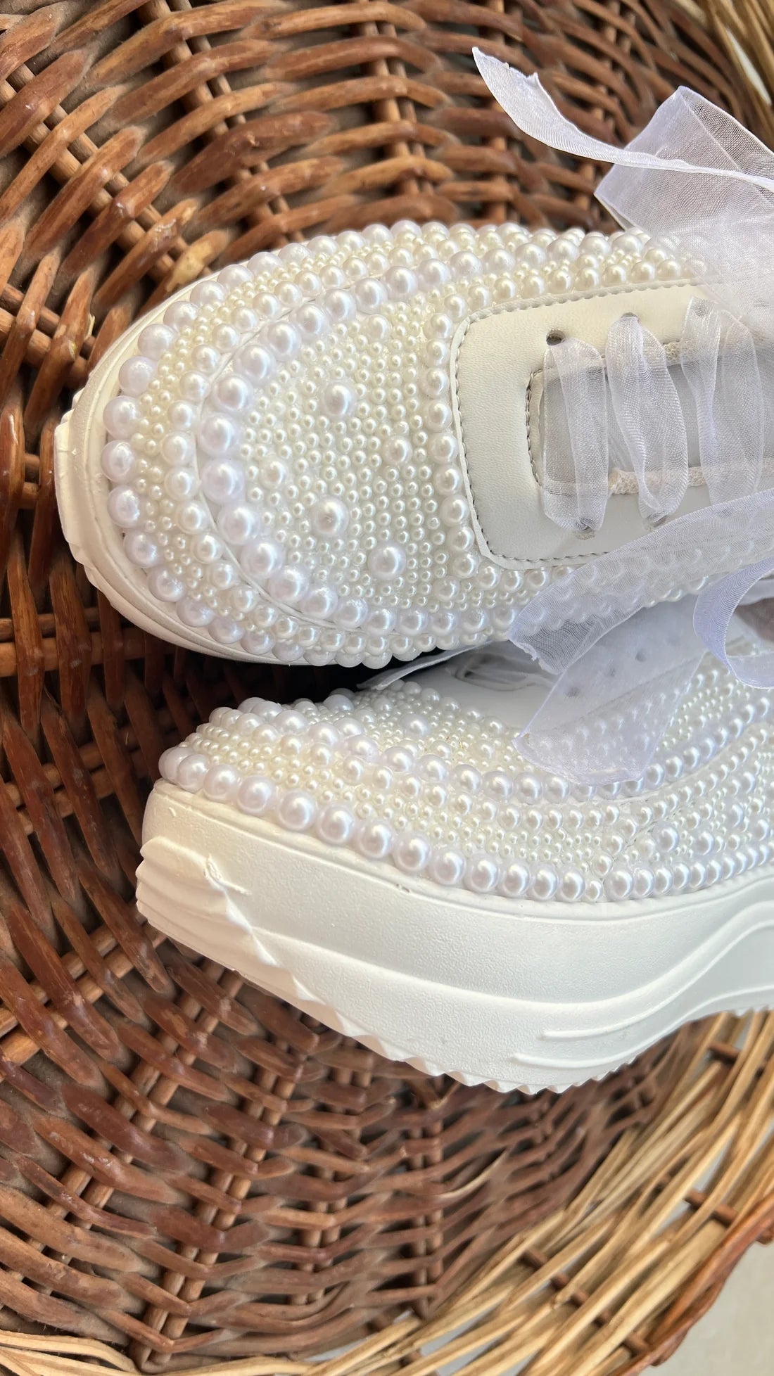 Lywire White Pearl Bridal Sneakers β Handcrafted Elegance for the Perfect Bride!