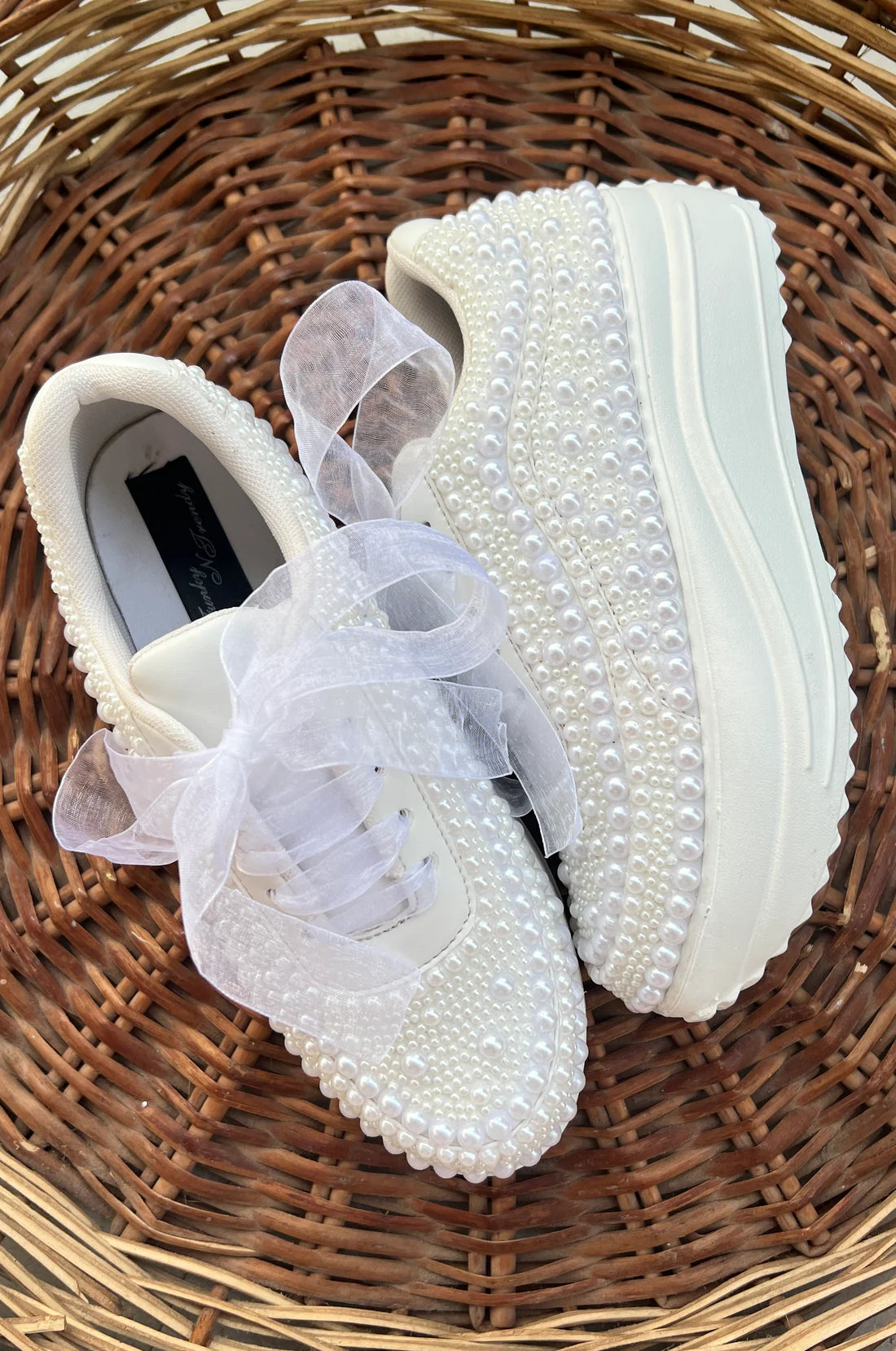 Lywire White Pearl Bridal Sneakers β Handcrafted Elegance for the Perfect Bride!
