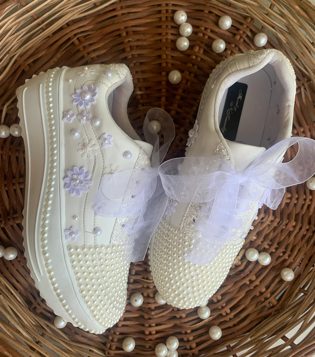 Lywire High-End Bridal Sneakers with Floral & Pearl Accents β Original Design πβ¨