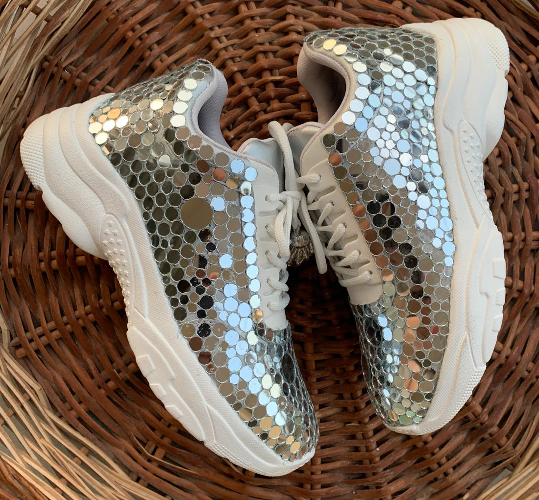 Lywire Signature Glam Bridal Sneakers β Dazzle on Your Big Day! πβ¨