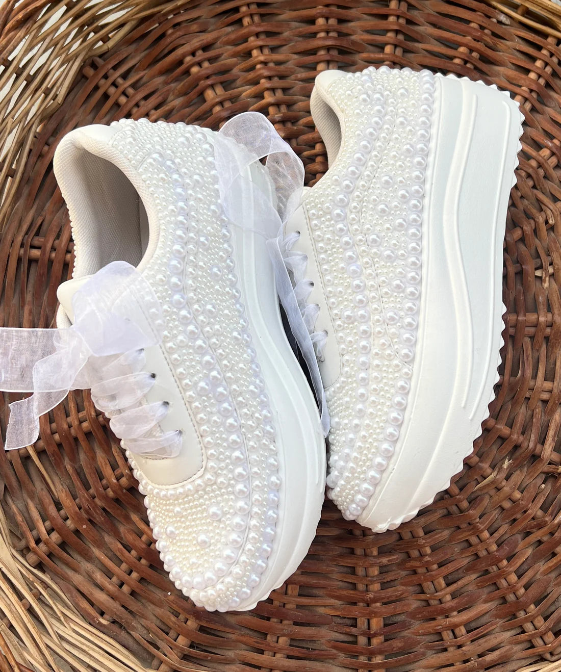 Lywire White Pearl Bridal Sneakers β Handcrafted Elegance for the Perfect Bride!