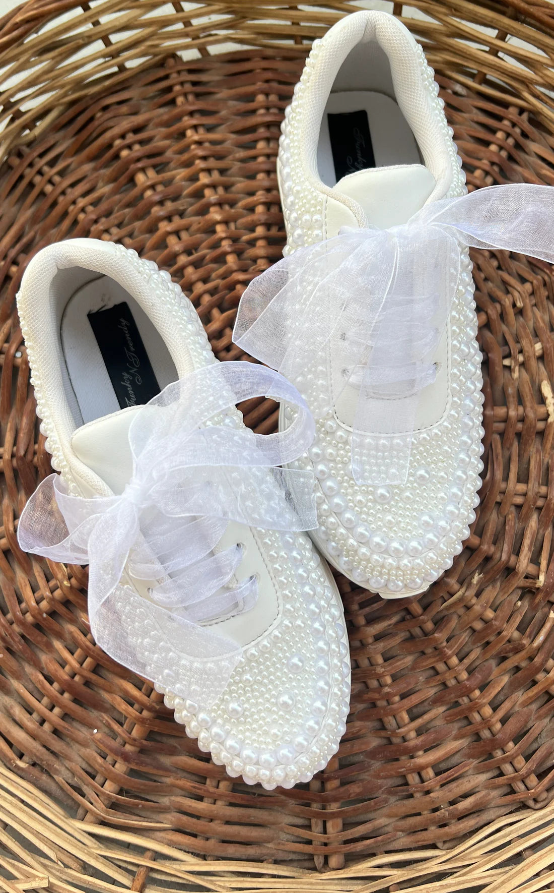 Lywire White Pearl Bridal Sneakers β Handcrafted Elegance for the Perfect Bride!