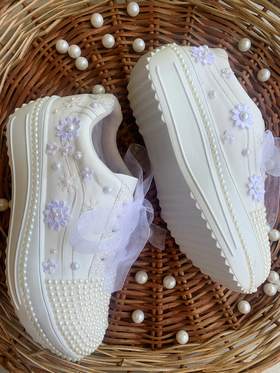 Lywire High-End Bridal Sneakers with Floral & Pearl Accents β Original Design πβ¨