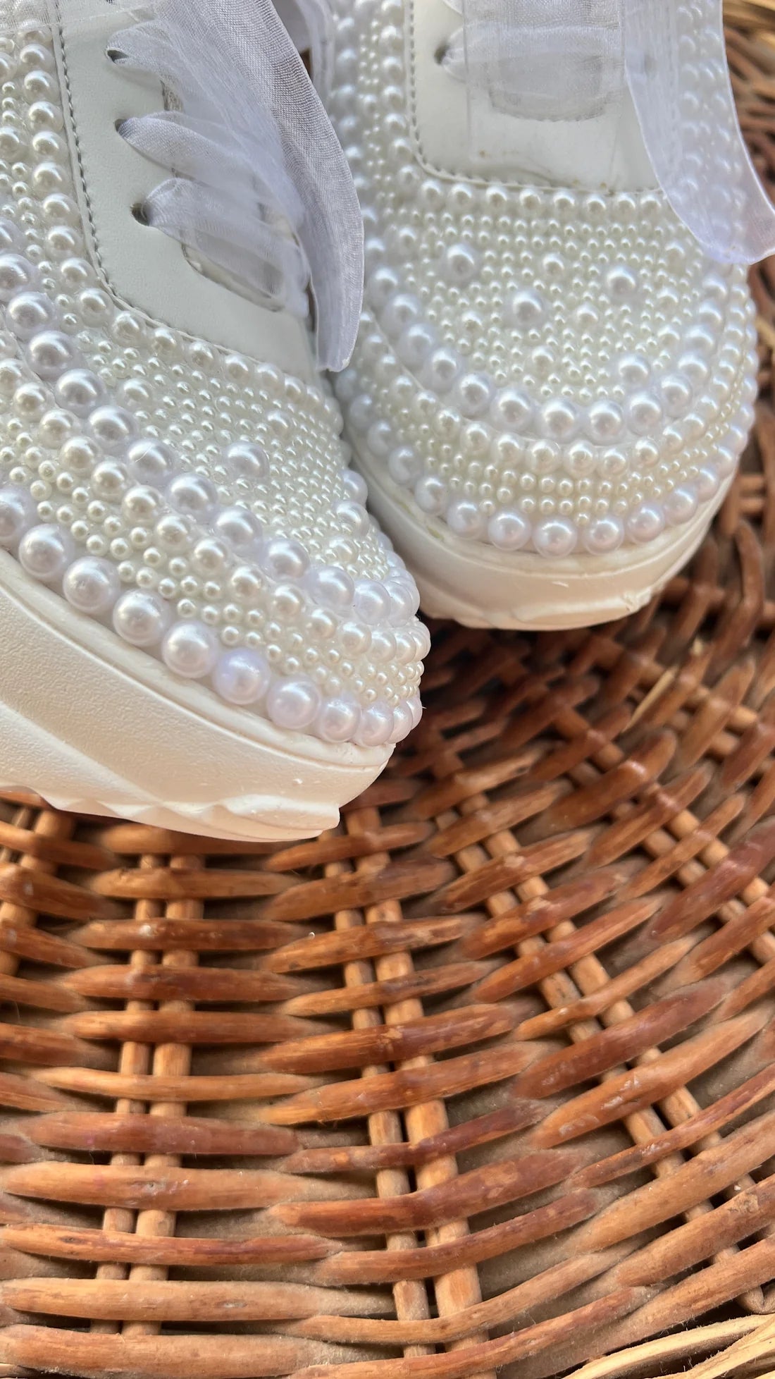 Lywire White Pearl Bridal Sneakers β Handcrafted Elegance for the Perfect Bride!