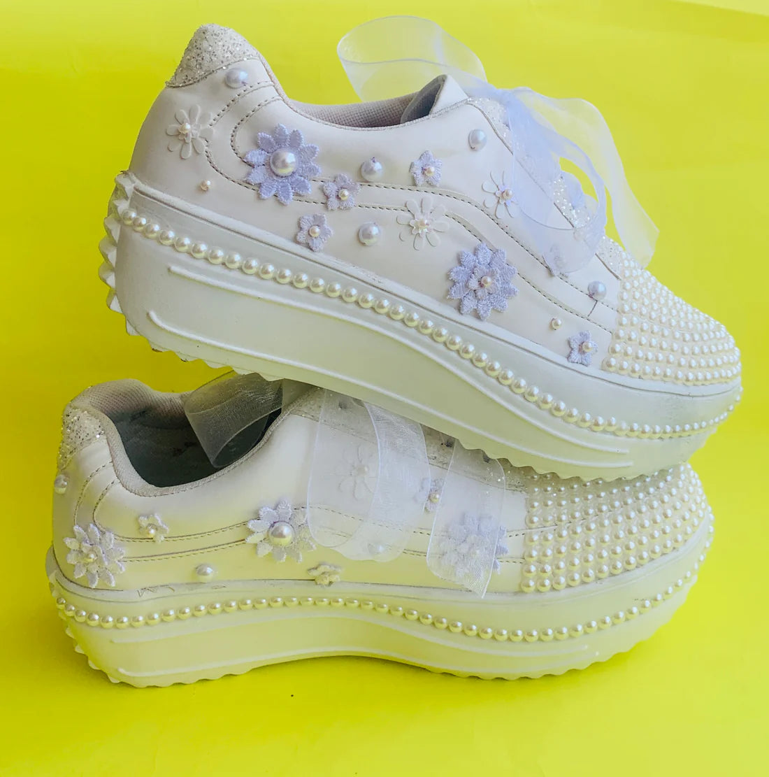 Lywire High-End Bridal Sneakers with Floral & Pearl Accents β Original Design πβ¨