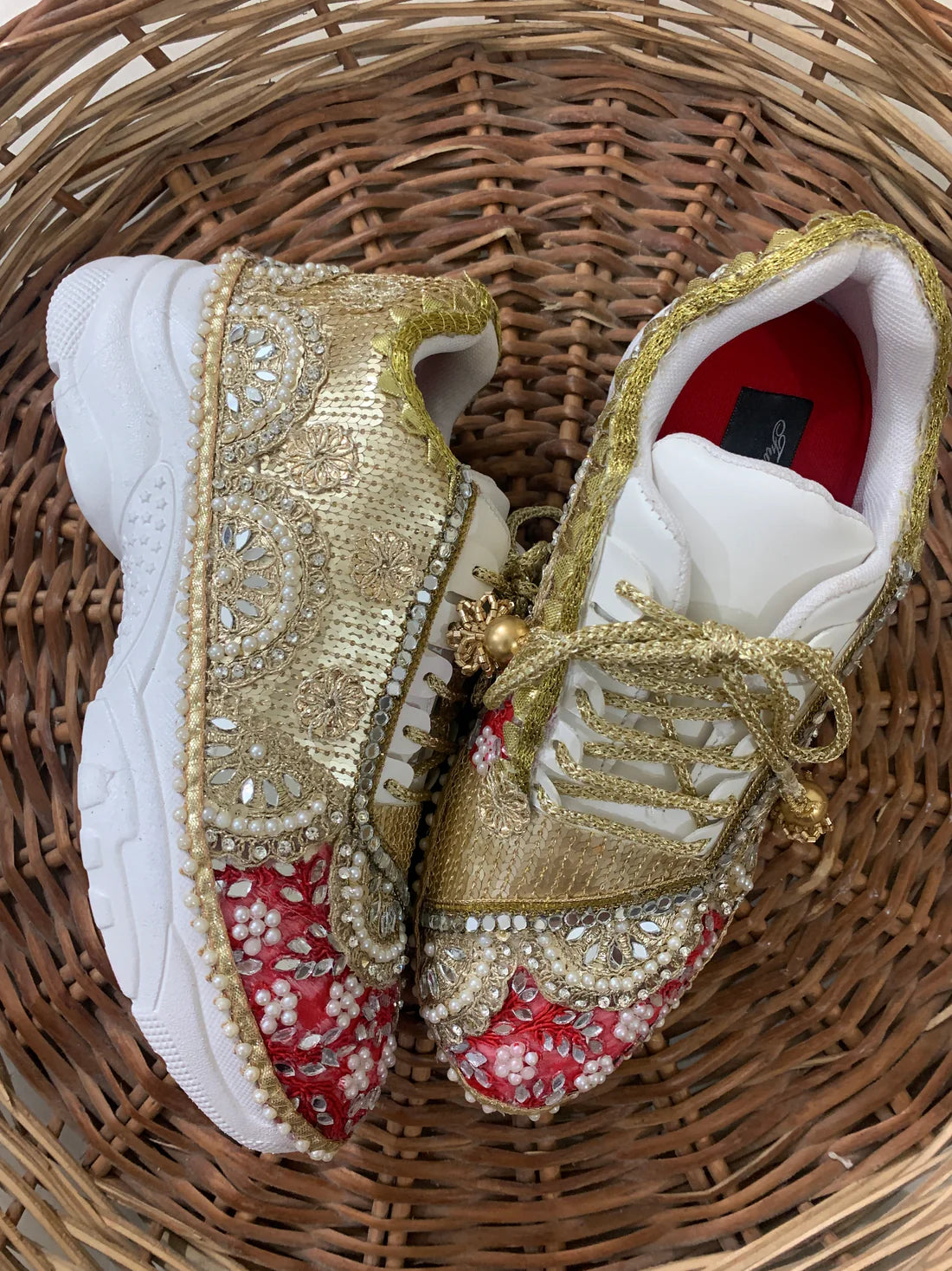 Lywire Luxe Bridal Sneakers β Red & Gold Elegance for the Trendy Bride π β¨