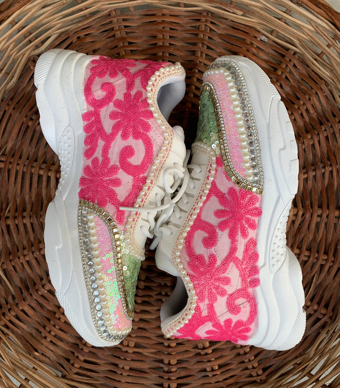 Lywire Trendsetting Embroidered Sneakers – Pink & Green Elegance 🎀💖