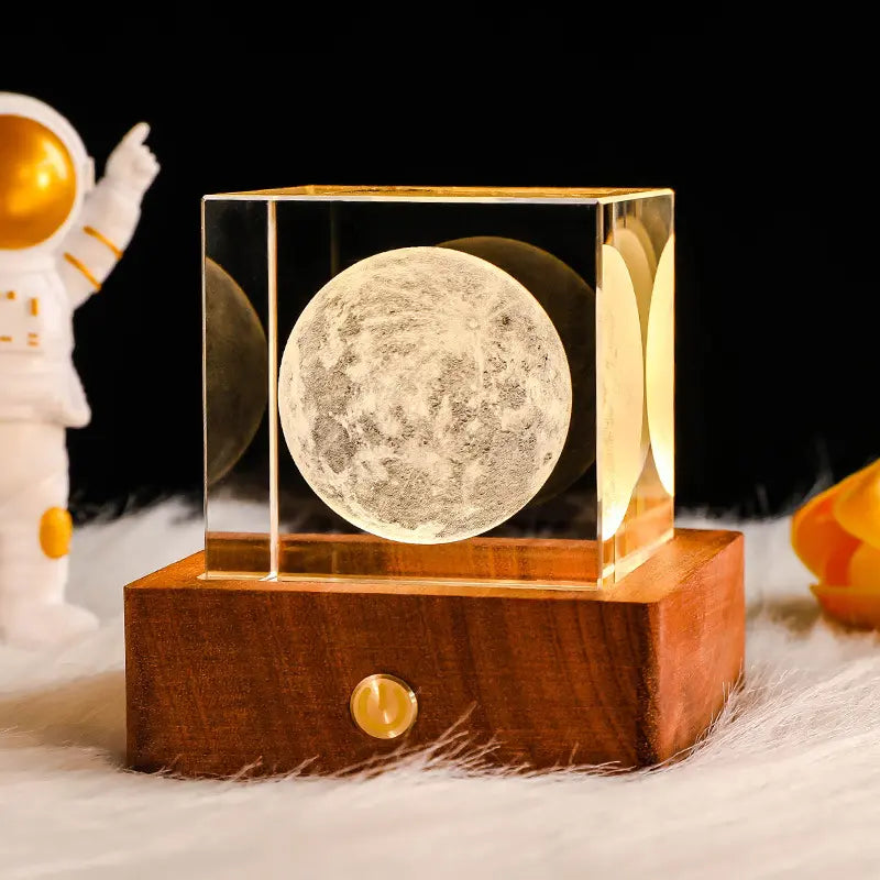 Lywire™ 🌕 Premium 3D Crystal Cube Moon Lamp with LED - Perect Gift for Home Decor!