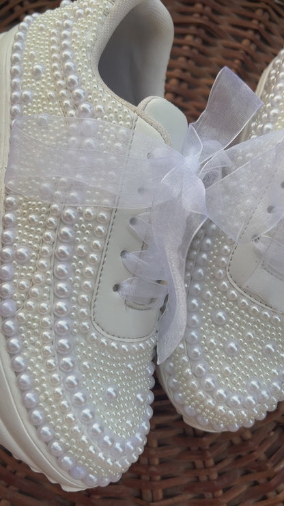 Lywire White Pearl Bridal Sneakers – Handcrafted Elegance for the Perfect Bride!