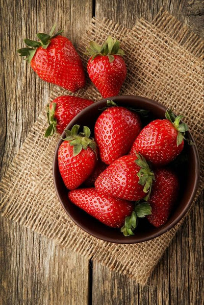 Fresh Sweet Strawberry Seeds (Pack of 20)